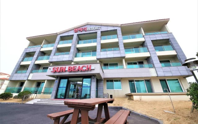 Sunbeach Resort