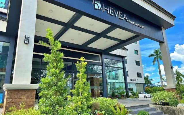 Sunday Hevea Hotel and Resort