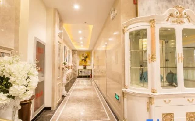 Yuemeng Hotel