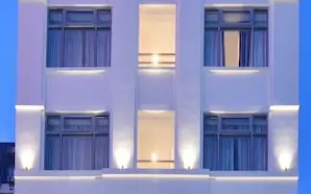 Ronal Hotel