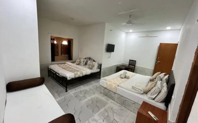 Explore Hostel Life Jaisalmer