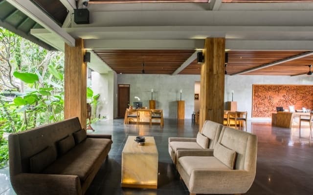 Candi Beach Resort And Spa