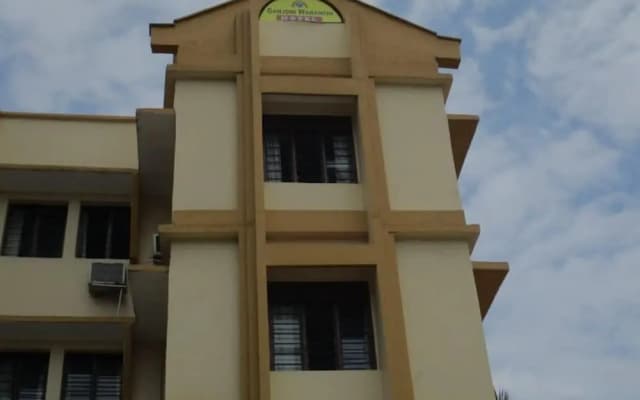 Ganjoni wananchi Hotel
