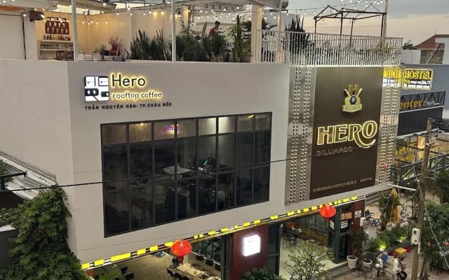 Hero Hostel & Billiards