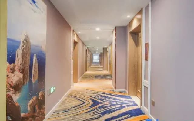 Vienna Hotel (Linyi City Center Taisheng Plaza)