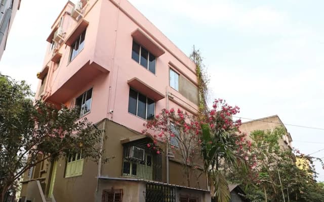 Oyo 11530 Maa Tara Guest House