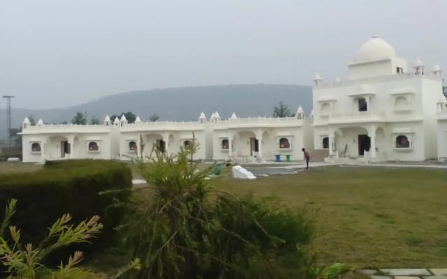 Rajasi Palace