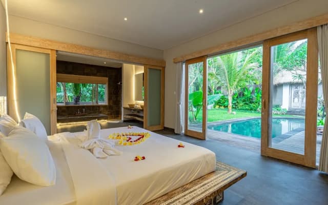 Brand new Luxury 3BR villa Ethnic Ubud 1