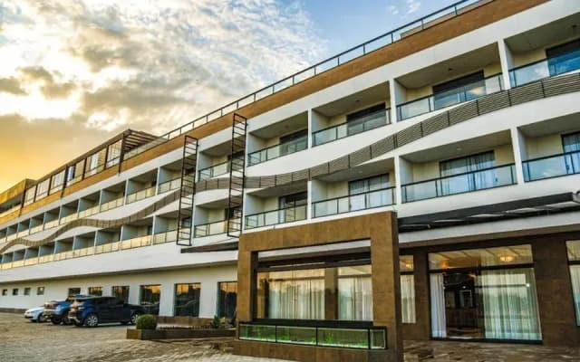 Hotel Titanic Penedo