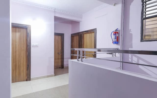 OYO 47603 Hotel Sandalwood Vibes