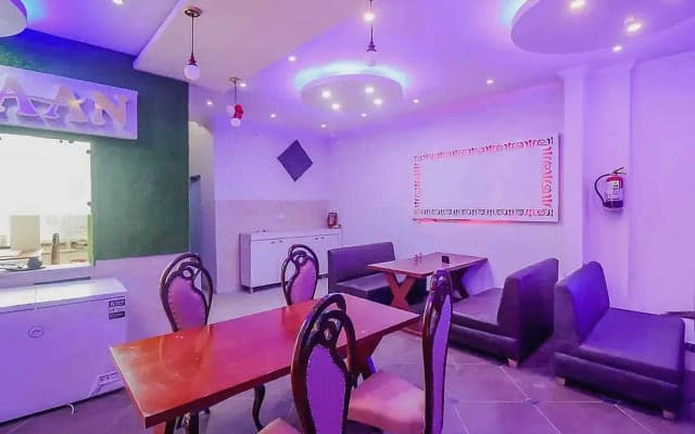 Super OYO 92686 Hotel Vivaan Residency