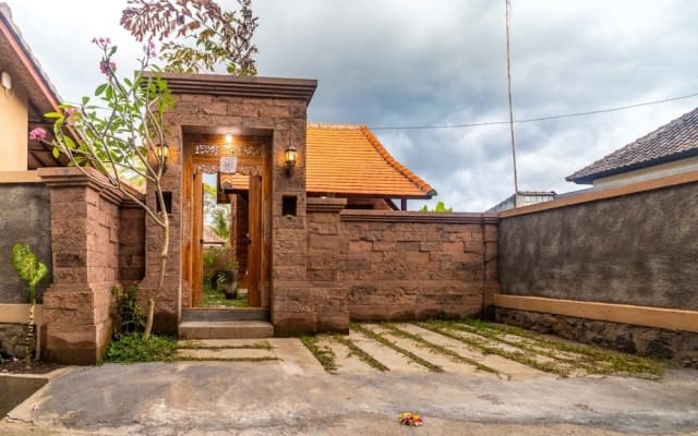 Buruan Sari Villas
