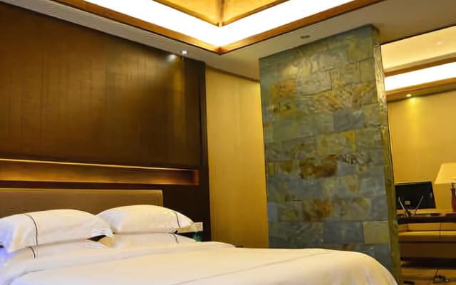 Yazhi Collection Hotel