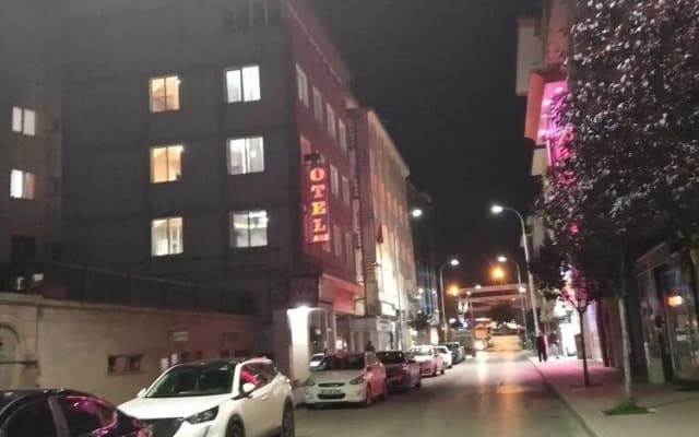 Ari Hotel