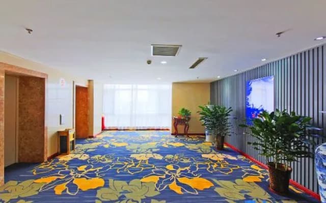 jing' pinCloud Series-Shijiazhuang Xinhua West Road 54 Suobai·Cloud Hotel