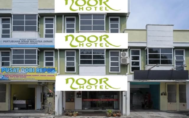Noor Hotel Kangar