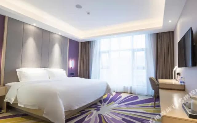 Lavande Hotels· Jingzhou Jianli