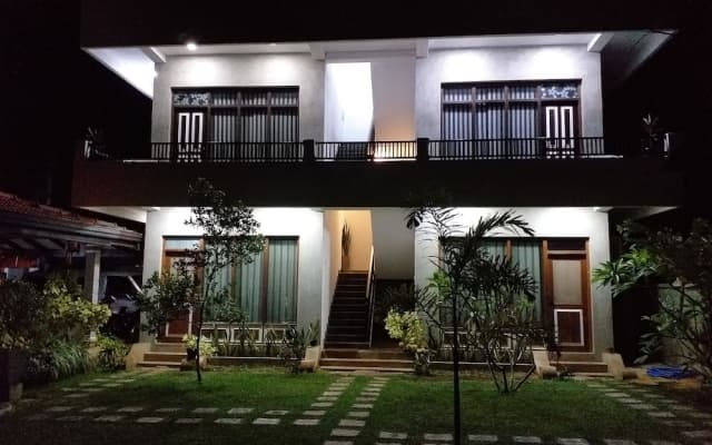 Green wood villa