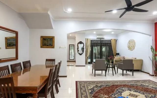 Kota Damansara ICozy Cove Homestay 10 Pax