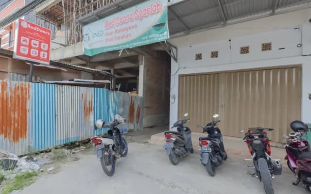 RedDoorz Syariah near Ramayana Mall Tarakan