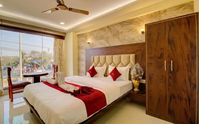 Hotel Samaira Residency