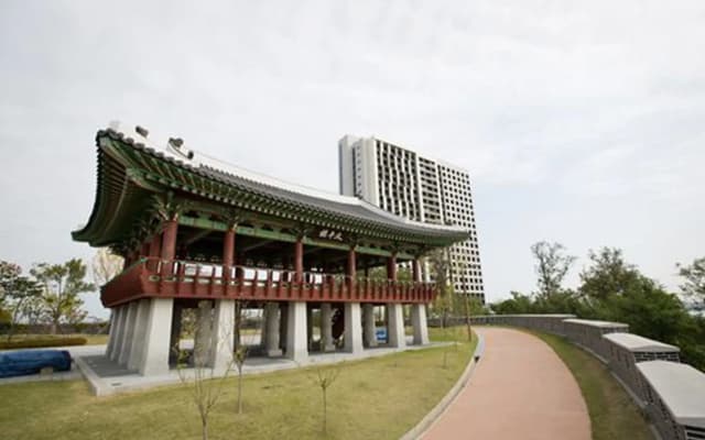 Western Grace Hotel