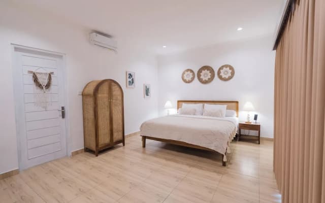 Villa Leya & Leon Canggu - Private 3BR Villa with Pool