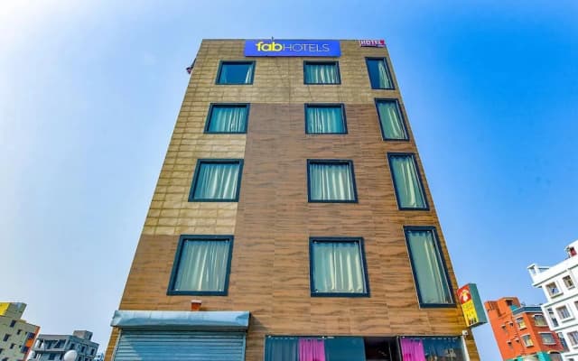 Hotel Sunshine by OYO Rooms