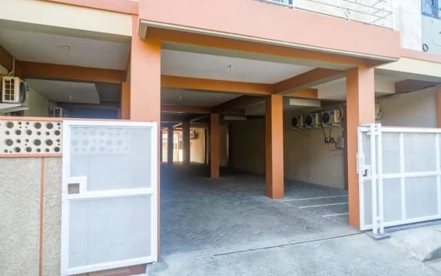 RedDoorz near Malang Creative Center