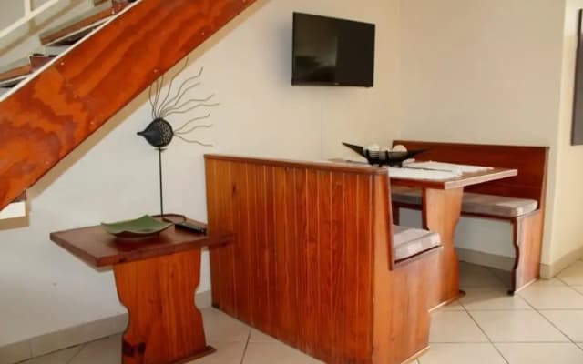 Flamingo Lodge