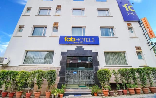 FabHotel Marble Arch - Nr. Karol Bagh Market