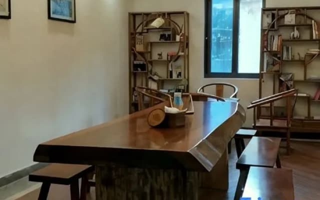 Wangya Qianyi Hostel