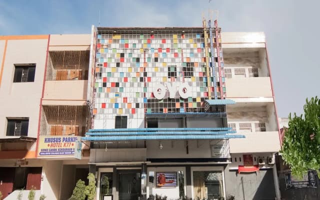 Hotel K77 by OYO Rooms