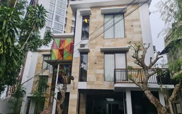 Palagan Huis