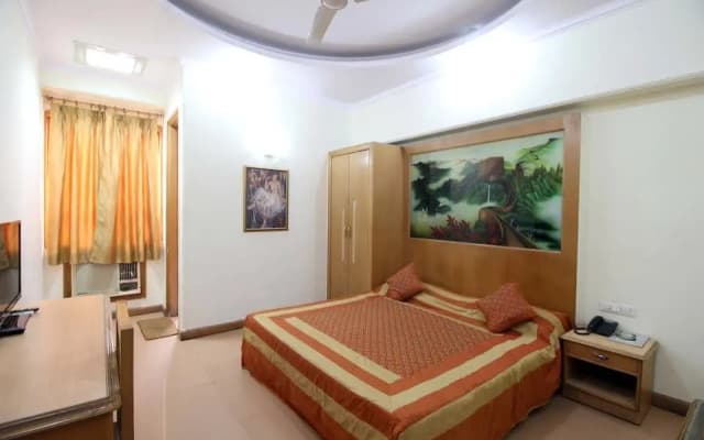 Fabhotel Kochar Continental