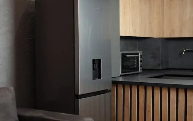 Villa 83