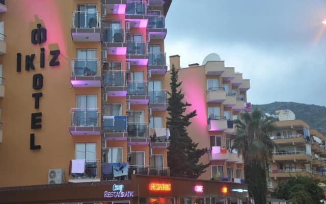 Kleopatra İkiz Otel