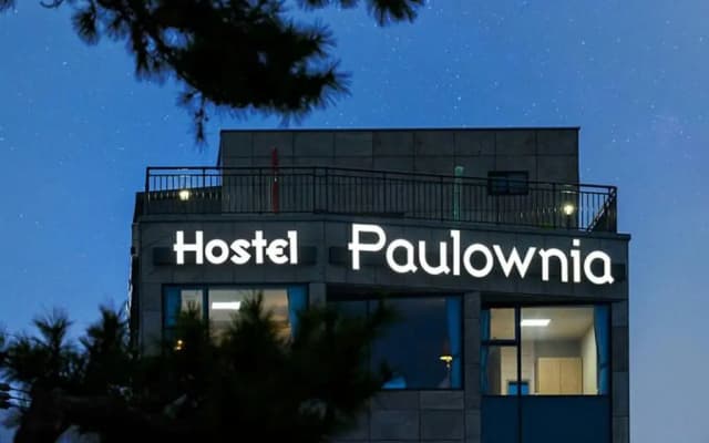 Paulownia Hostel & Guest House