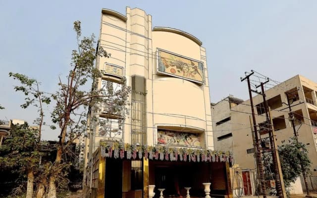 5 Seas Hotel and Banquet