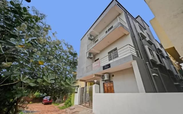 Goroomgo Madison Blue Bhubaneswar