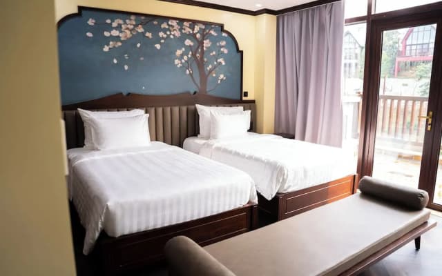 Legacy Hill Resort & Villas