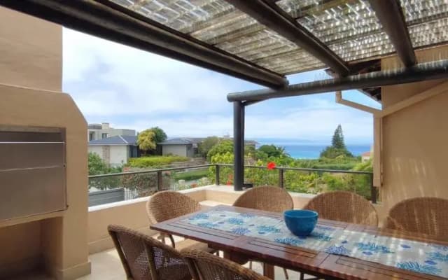 Sanctuary Beach Hideaway - 8 sleeper - 50m onto Robberg 5