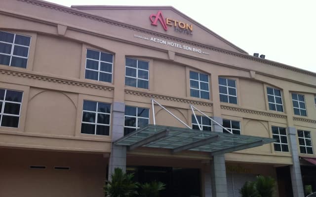 Aeton Hotel