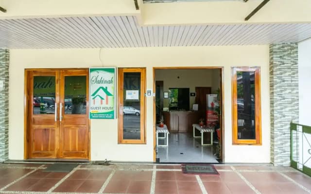 RedDoorz Syariah @ Sakinah Guesthouse