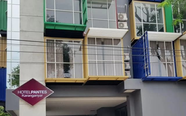 Pantes Hotel  Simpang lima Semarang