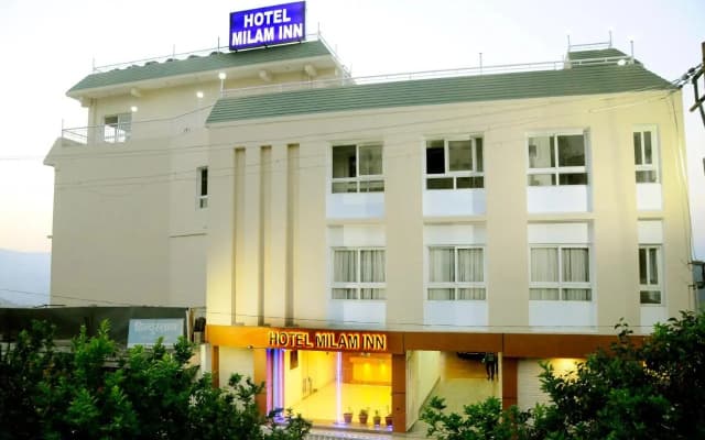Hotel Milam Inn