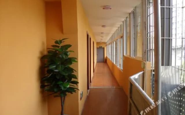Yuejia Hotel