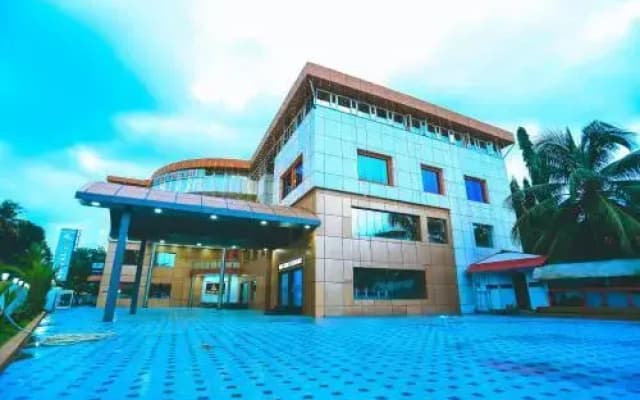 Hotel white city