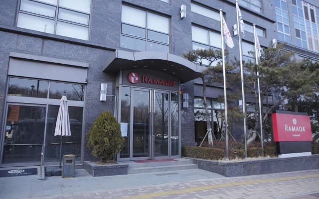 Ramada by Wyndham Dongtan Hotel