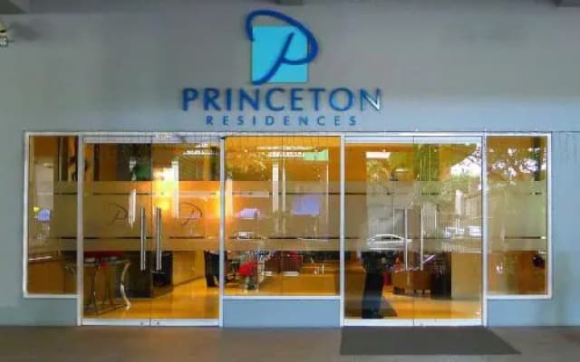 JR Studio Luxe 1824 at Princeton Residences